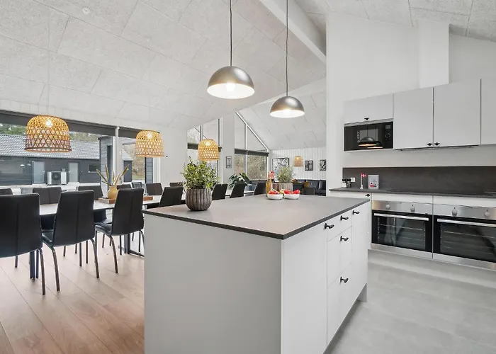 Beautiful In Aakirkeby With Sauna Vester Somarken