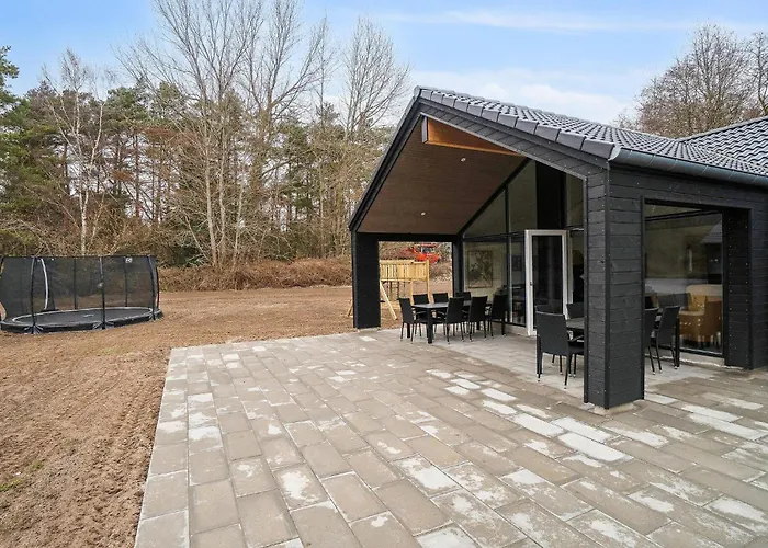 Beautiful In Aakirkeby With Sauna Дом отдыха